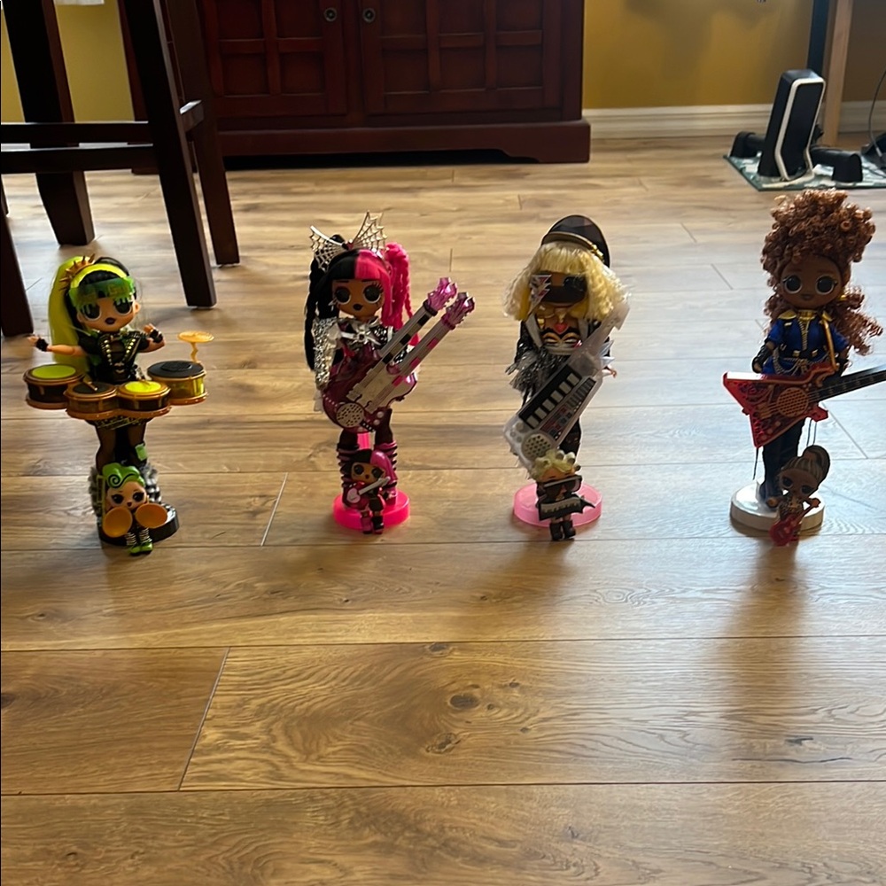L.O.L. Surprise! Remix Rock Dolls Set